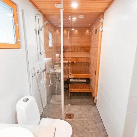 Holiday Home Poronkaepaelae C Σπίτι διακοπών Äkäslompolo